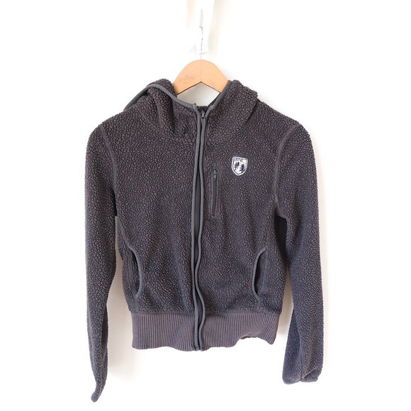 American Eagle Wool Sweater - Picture 2 of 9